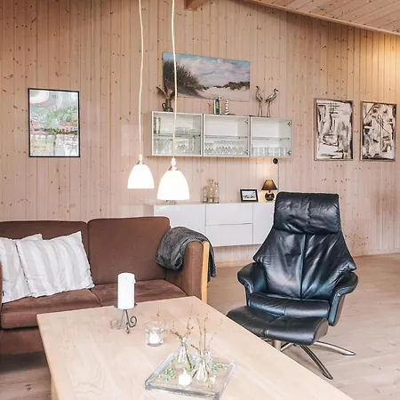 Holiday home 4 Star Holiday Home In Blavand *